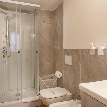 Happy Trastevere In * Roma